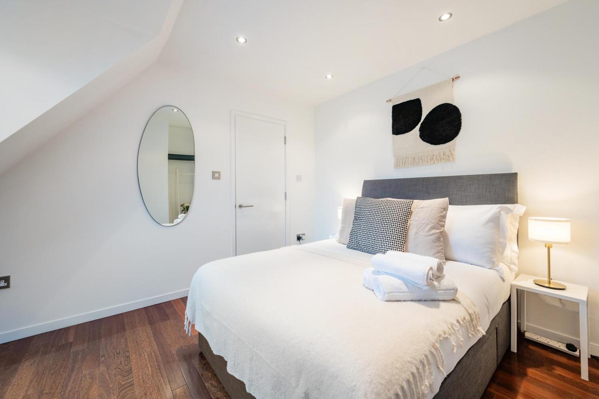 Huge & Central 3 Bedr, 4 Beds, Covent Gdn Лондон Экстерьер фото